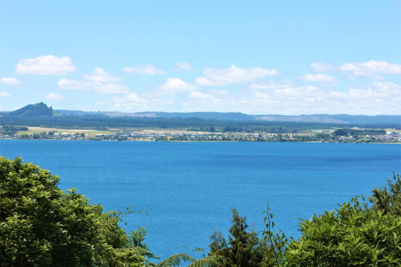 Lake View Garden Apartment Lago Lago Taupo Exterior foto